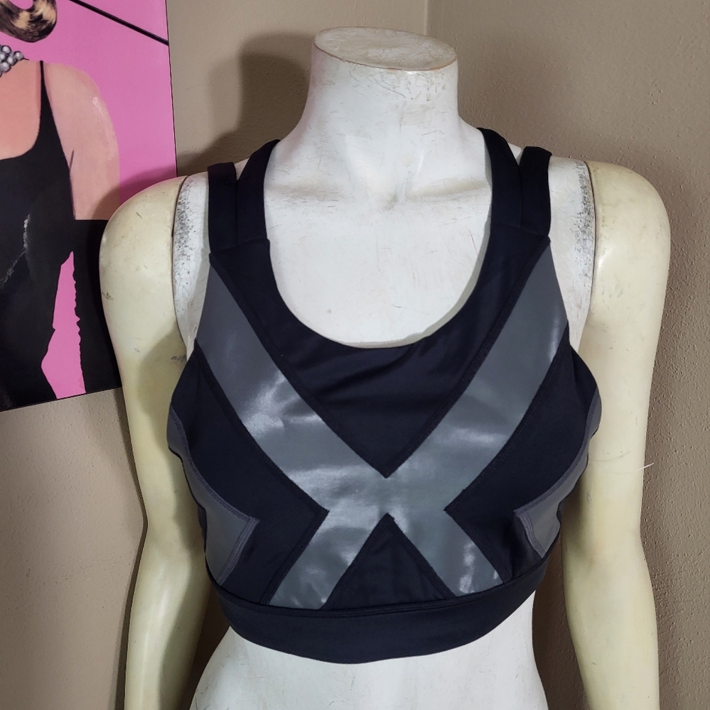 Urban Savage Black Reflect Stylish Sport Bra Sz L